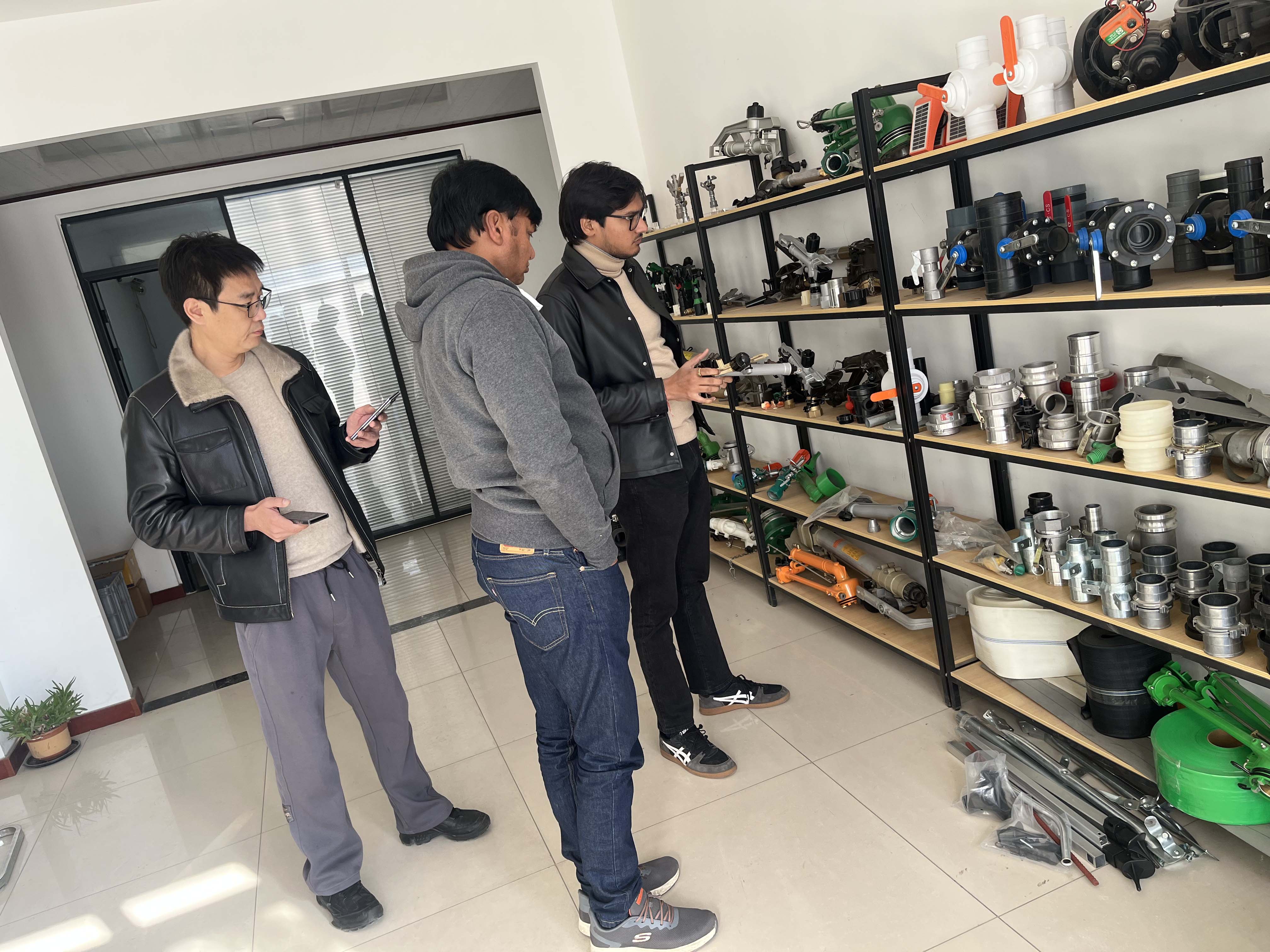 日照NS40 涡轮喷枪获客户青睐 洽谈批量合作